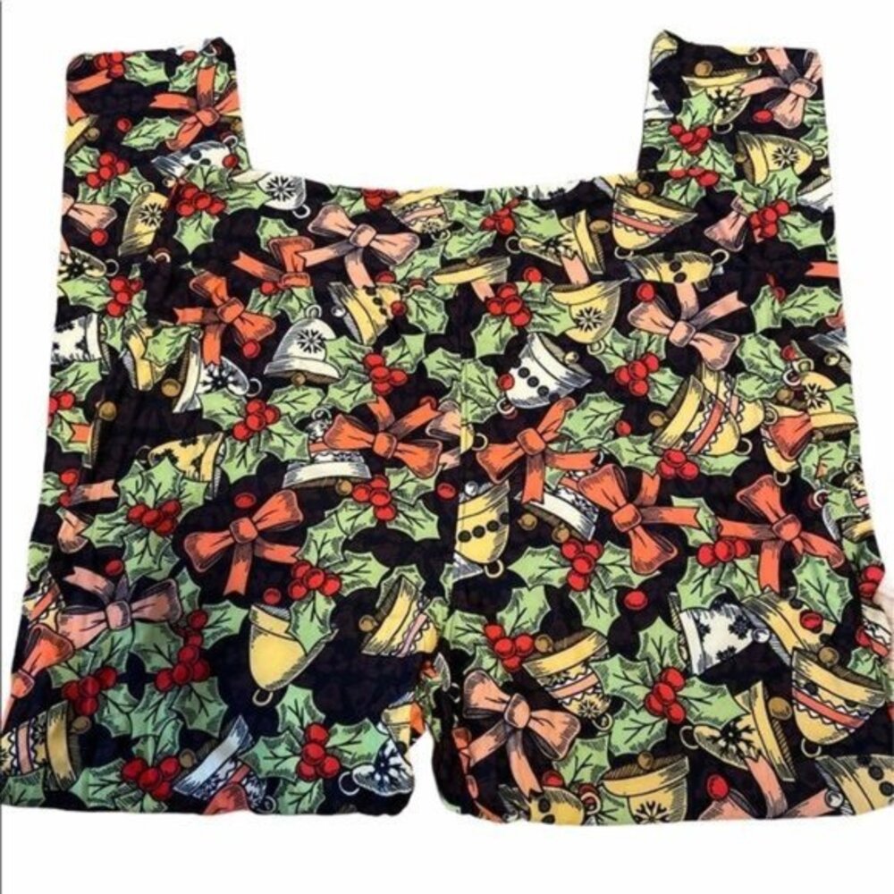 LuLaRoe Christmas leggings Tall and Curvy 2